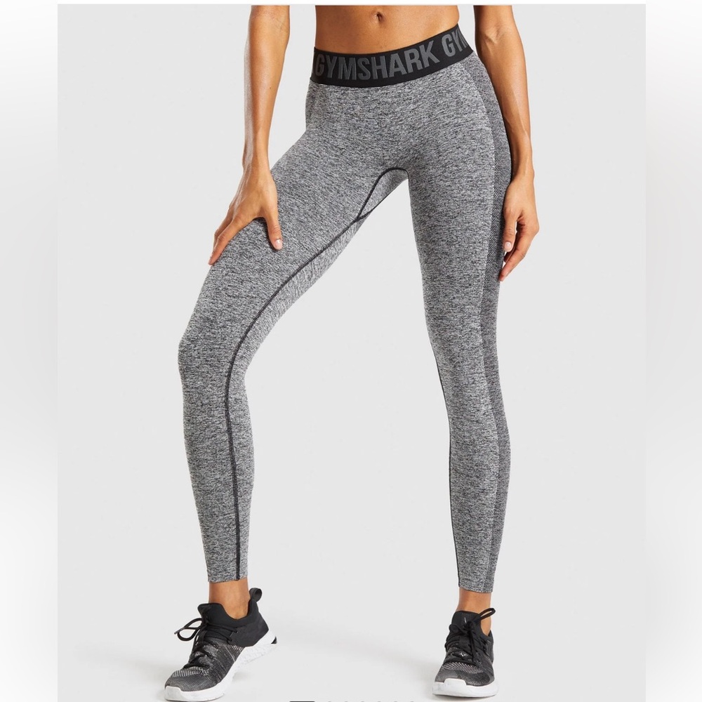Gymshark NWT. FLEX LOW RISE LEGGINGS